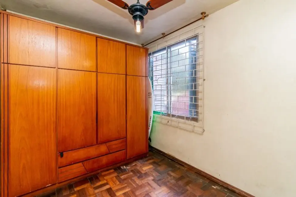 Foto 8 de Apartamento com 4 quartos à venda, 74m2 em Petrópolis, Porto Alegre - RS