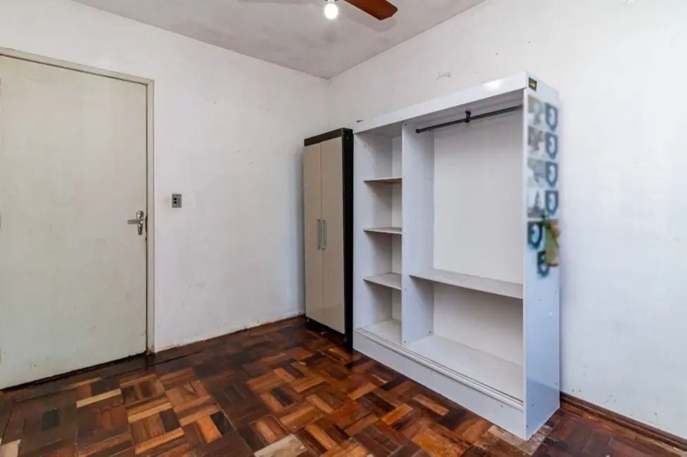 Foto 7 de Apartamento com 4 quartos à venda, 74m2 em Petrópolis, Porto Alegre - RS