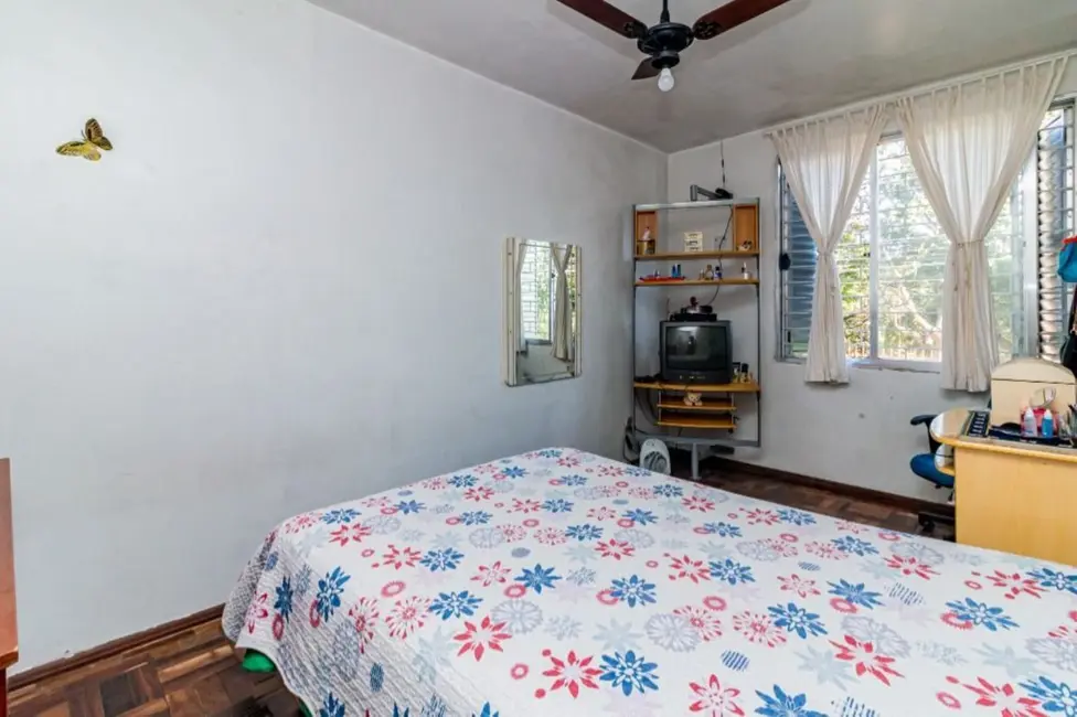 Foto 3 de Apartamento com 4 quartos à venda, 74m2 em Petrópolis, Porto Alegre - RS