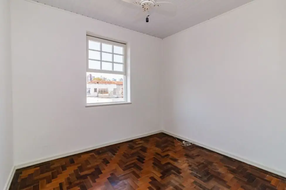 Foto 6 de Apartamento com 3 quartos à venda, 64m2 em Passo da Areia, Porto Alegre - RS