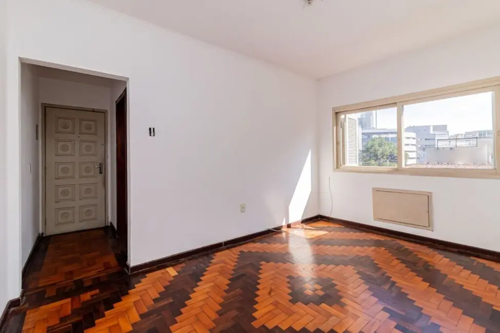 Foto 4 de Apartamento com 2 quartos à venda, 69m2 em Rio Branco, Porto Alegre - RS