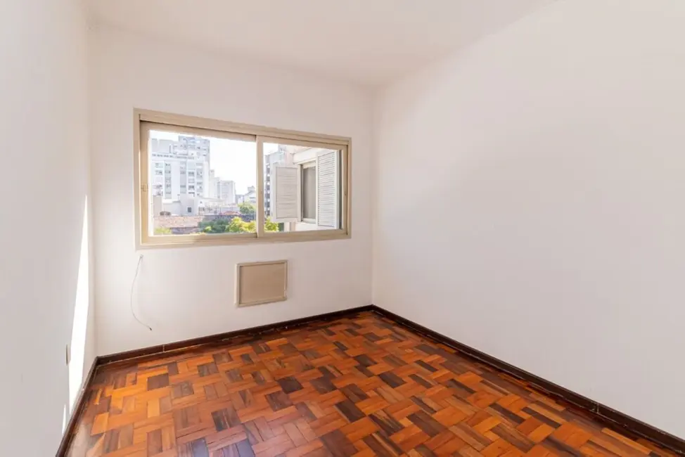 Foto 6 de Apartamento com 2 quartos à venda, 69m2 em Rio Branco, Porto Alegre - RS