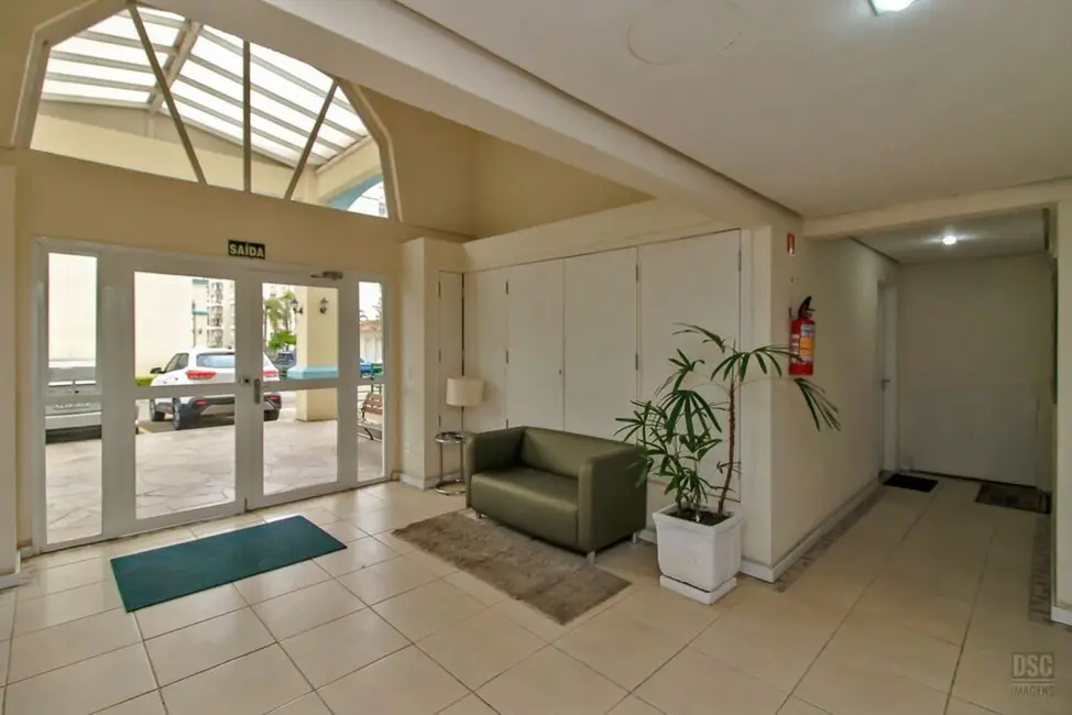 Foto 3 de Apartamento com 2 quartos à venda, 71m2 em Cavalhada, Porto Alegre - RS