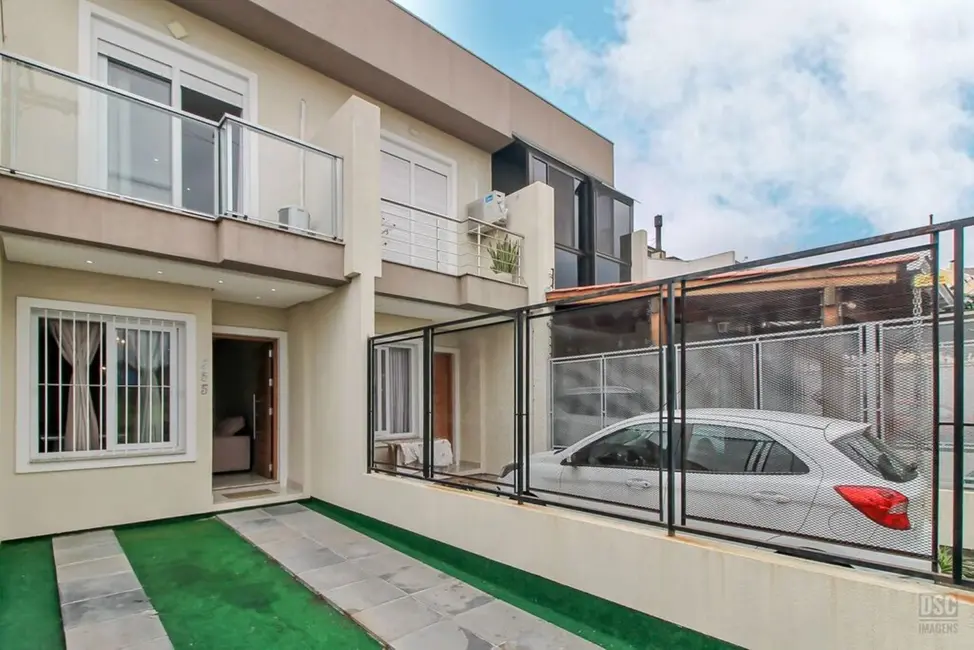 Foto 3 de Casa com 2 quartos à venda, 109m2 em Porto Alegre - RS