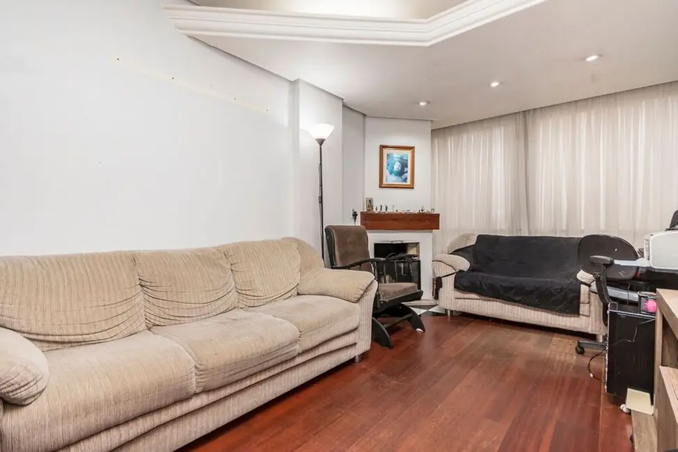 Apartamento com 3 quartos à venda, 145m2 em Porto Alegre - RS - imagem 4 Foto 4 de Apartamento com 3 quartos à venda, 145m2 em Porto Alegre - RS