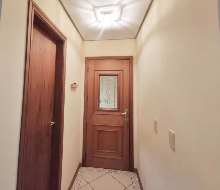 Casa com 2 quartos à venda, 194m2 em Jardim Botânico, Porto Alegre - RS - imagem 3 Foto 3 de Casa com 2 quartos à venda, 194m2 em Jardim Botânico, Porto Alegre - RS