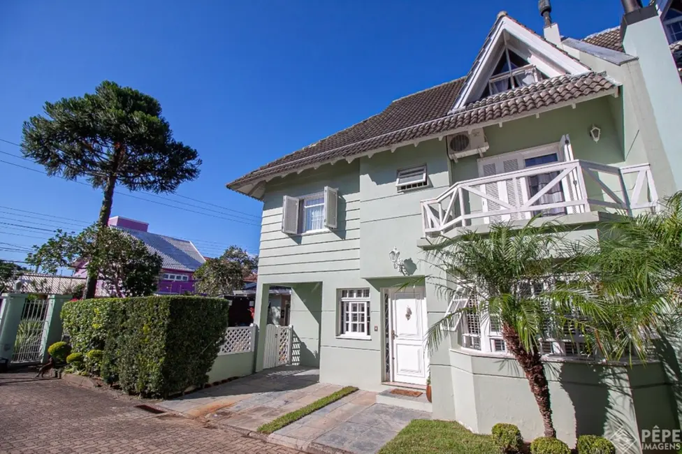 Foto 1 de Casa de Condomínio com 3 quartos à venda, 201m2 em Guarujá, Porto Alegre - RS