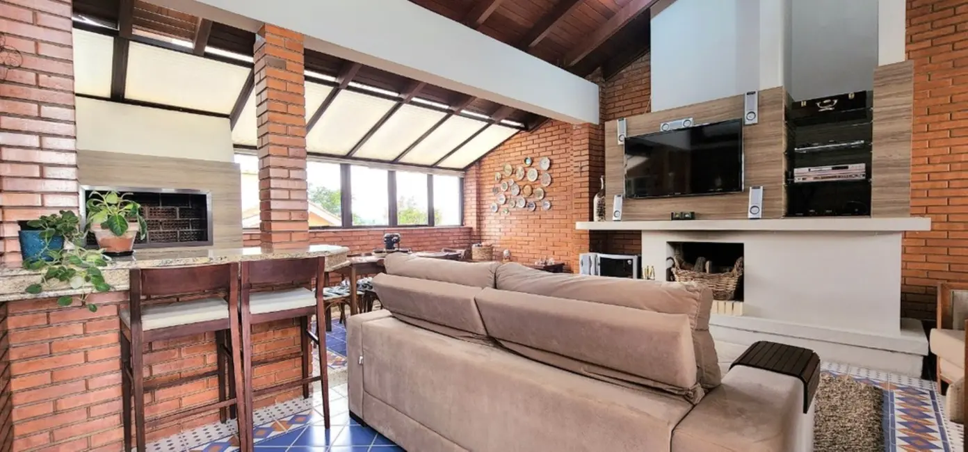 Foto 9 de Casa de Condomínio com 3 quartos à venda, 359m2 em Cristal, Porto Alegre - RS