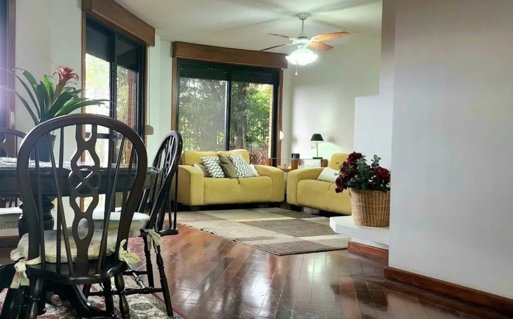 Foto 4 de Casa de Condomínio com 3 quartos à venda, 359m2 em Cristal, Porto Alegre - RS