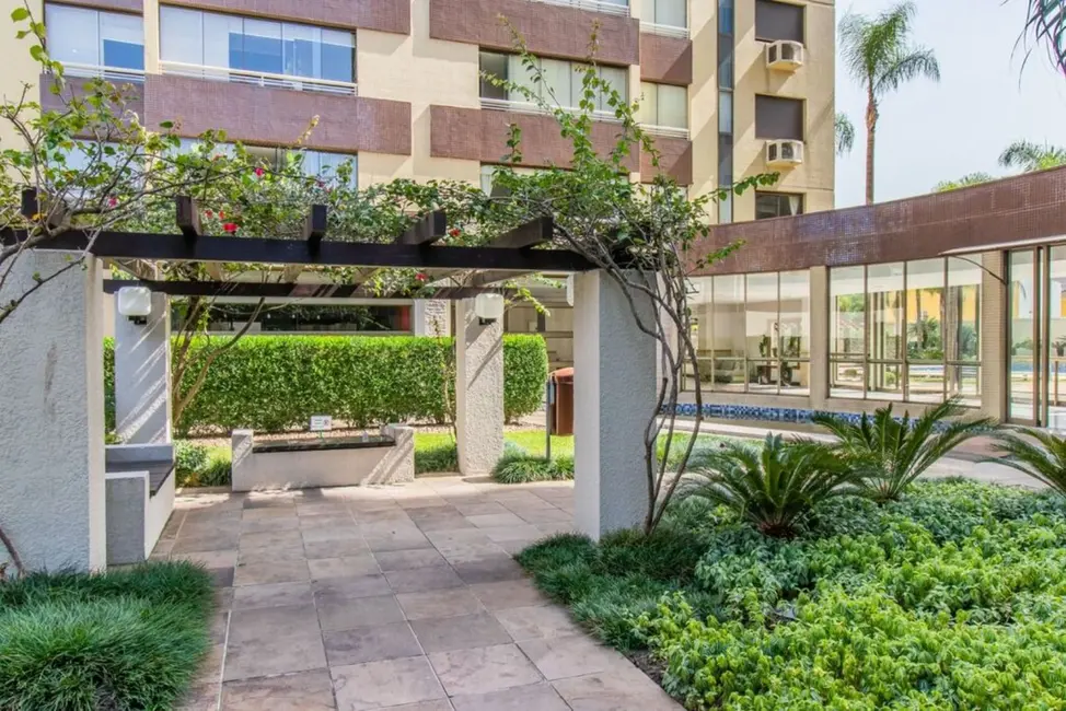 Apartamento com 3 quartos à venda, 120m2 em Menino Deus, Porto Alegre - RS - imagem 8 Foto 8 de Apartamento com 3 quartos à venda, 120m2 em Menino Deus, Porto Alegre - RS