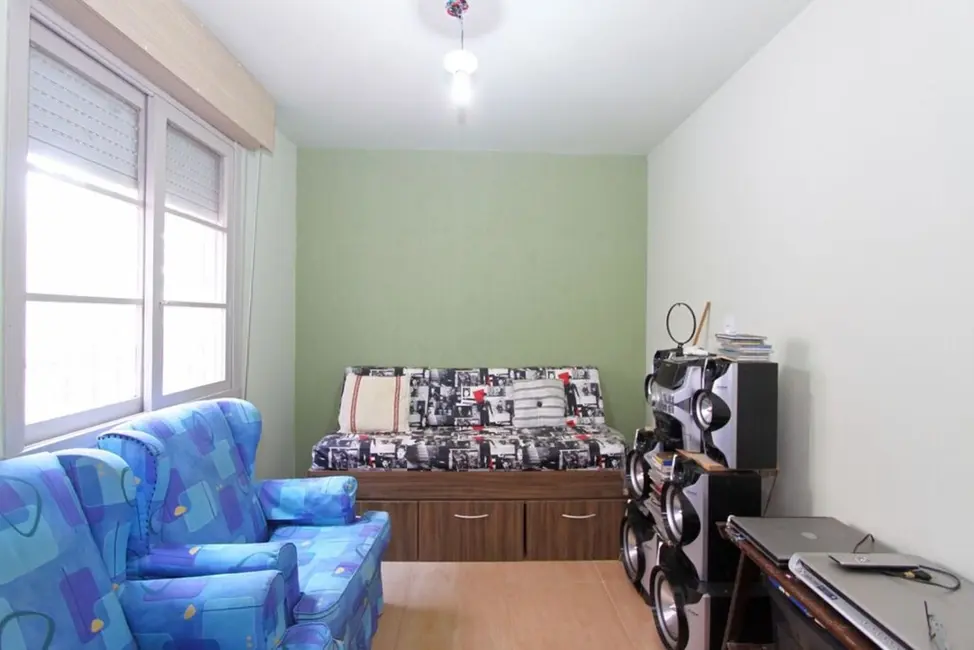 Apartamento com 3 quartos à venda, 77m2 em Teresópolis, Porto Alegre - RS - imagem 4 Foto 4 de Apartamento com 3 quartos à venda, 77m2 em Teresópolis, Porto Alegre - RS