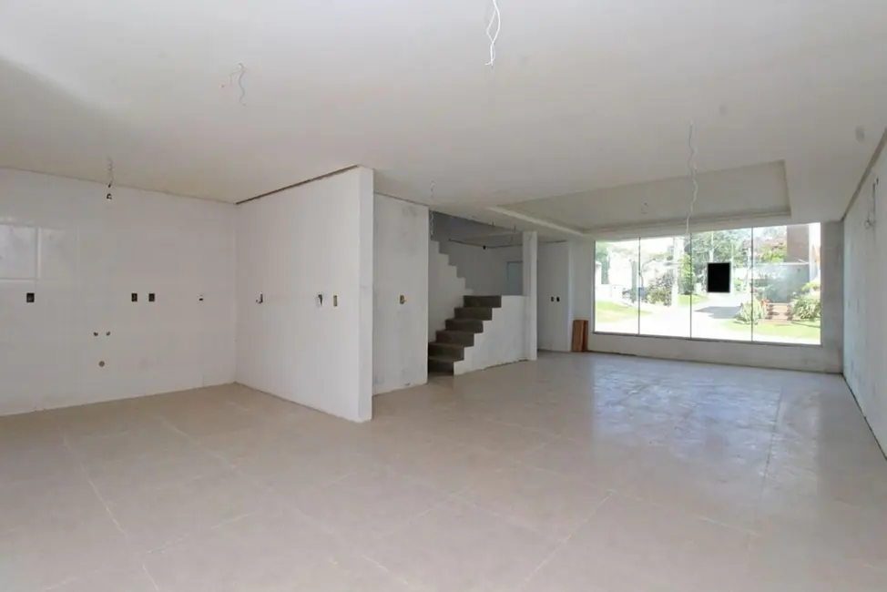 Casa com 2 quartos à venda, 205m2 em Passo das Pedras, Porto Alegre - RS - imagem 3 Foto 3 de Casa com 2 quartos à venda, 205m2 em Passo das Pedras, Porto Alegre - RS