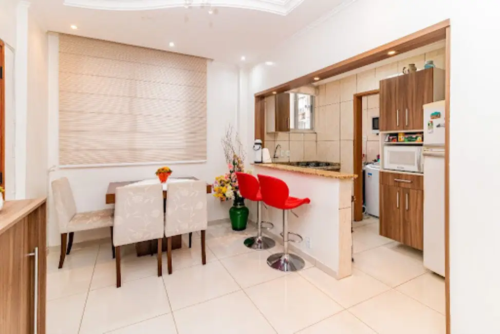 Apartamento com 2 quartos à venda, 50m2 em Centro Histórico, Porto Alegre - RS - imagem 2 Foto 2 de Apartamento com 2 quartos à venda, 50m2 em Centro Histórico, Porto Alegre - RS