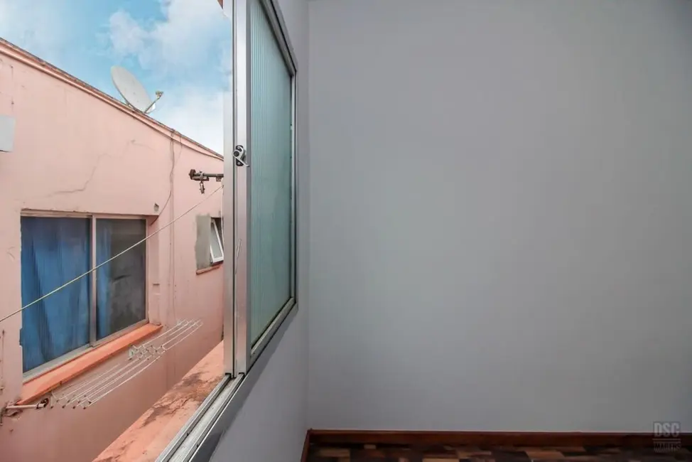 Foto 5 de Apartamento com 2 quartos à venda, 42m2 em Cristal, Porto Alegre - RS