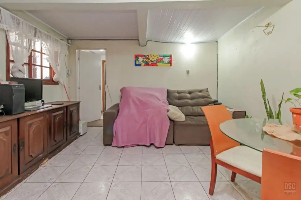Casa com 2 quartos à venda, 80m2 em Cavalhada, Porto Alegre - RS - imagem 9 Foto 9 de Casa com 2 quartos à venda, 80m2 em Cavalhada, Porto Alegre - RS