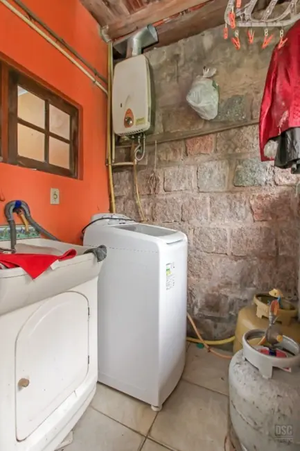 Casa com 2 quartos à venda, 80m2 em Cavalhada, Porto Alegre - RS - imagem 5 Foto 5 de Casa com 2 quartos à venda, 80m2 em Cavalhada, Porto Alegre - RS