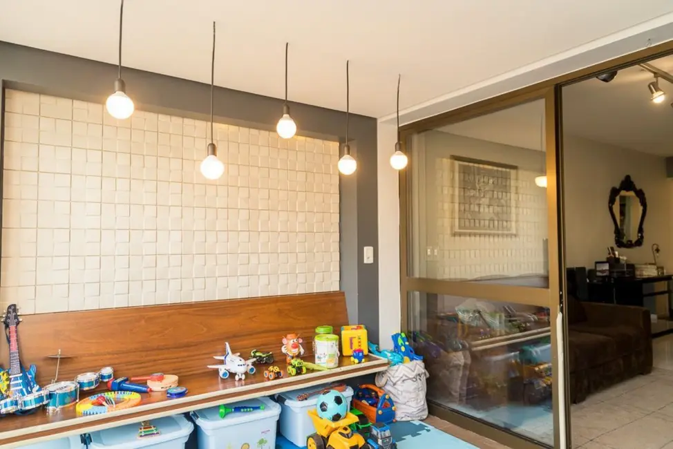 Apartamento com 3 quartos à venda, 89m2 em Menino Deus, Porto Alegre - RS - imagem 9 Foto 9 de Apartamento com 3 quartos à venda, 89m2 em Menino Deus, Porto Alegre - RS