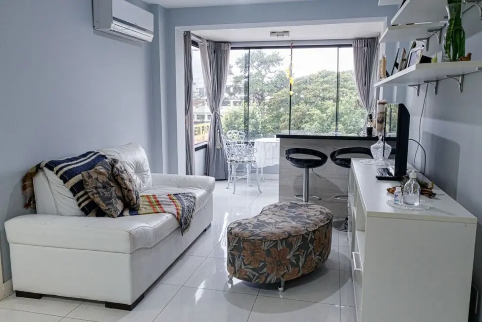 Foto 1 de Apartamento com 1 quarto à venda, 53m2 em Porto Alegre - RS