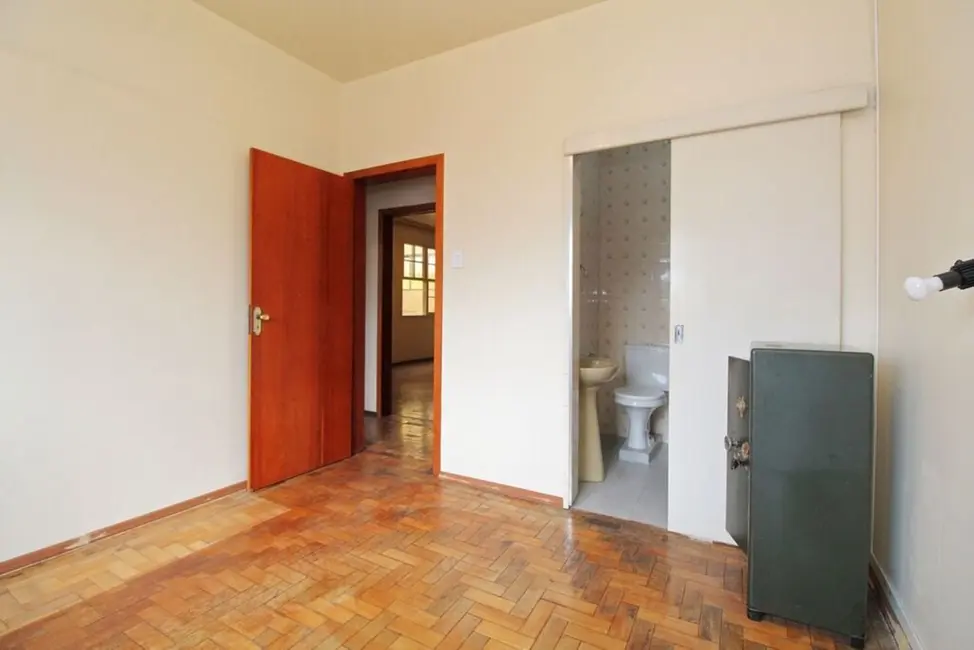 Foto 6 de Apartamento com 3 quartos à venda, 86m2 em Vila Ipiranga, Porto Alegre - RS