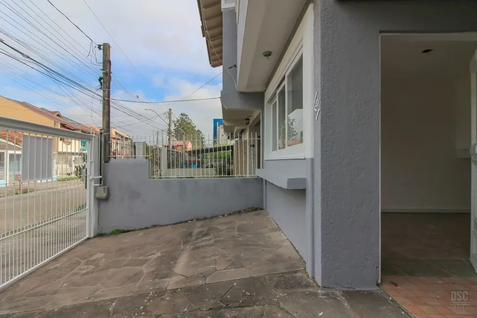 Foto 2 de Casa com 3 quartos à venda, 133m2 em Aberta dos Morros, Porto Alegre - RS