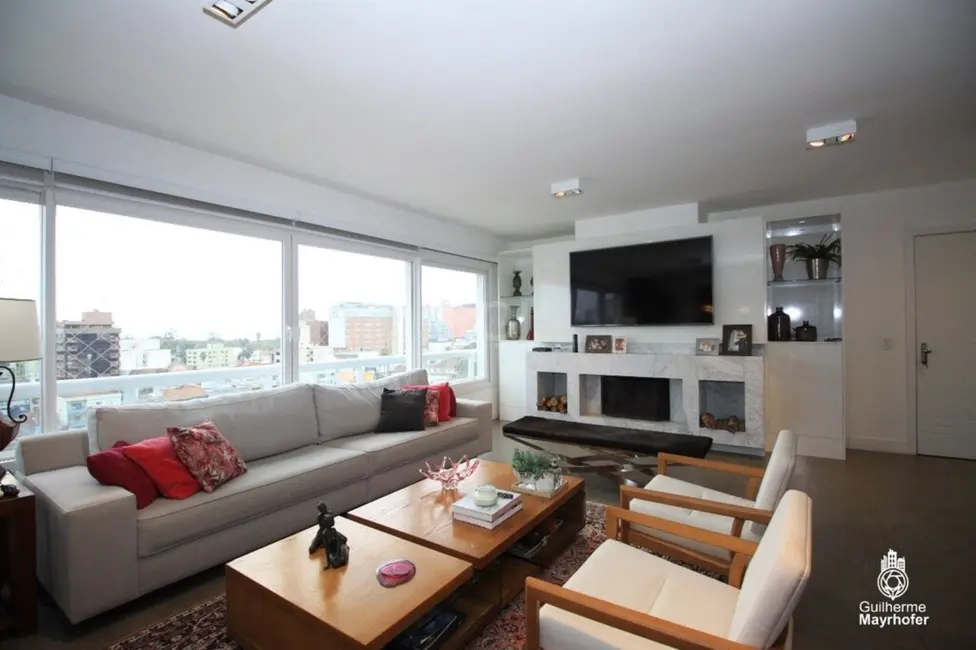 Apartamento com 3 quartos à venda, 158m2 em Menino Deus, Porto Alegre - RS - imagem 3 Foto 3 de Apartamento com 3 quartos à venda, 158m2 em Menino Deus, Porto Alegre - RS