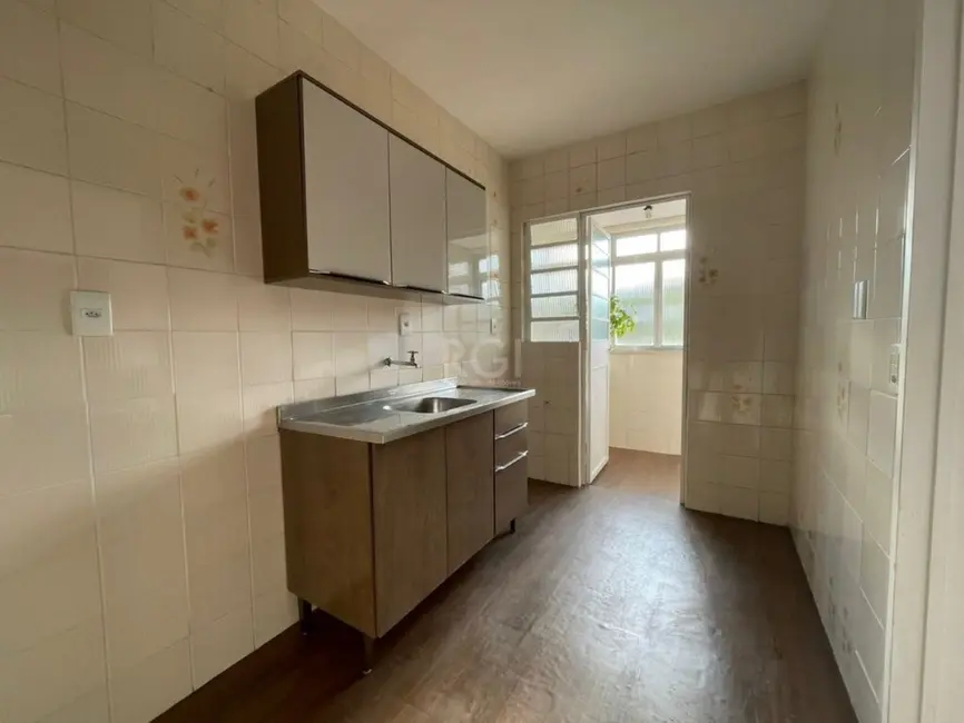 Foto 6 de Apartamento com 2 quartos à venda, 60m2 em Medianeira, Porto Alegre - RS
