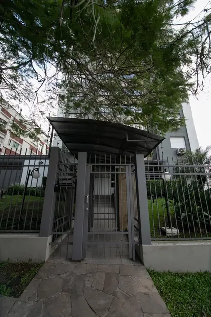 Apartamento com 1 quarto à venda, 53m2 em Passo da Areia, Porto Alegre - RS - imagem 3 Foto 3 de Apartamento com 1 quarto à venda, 53m2 em Passo da Areia, Porto Alegre - RS