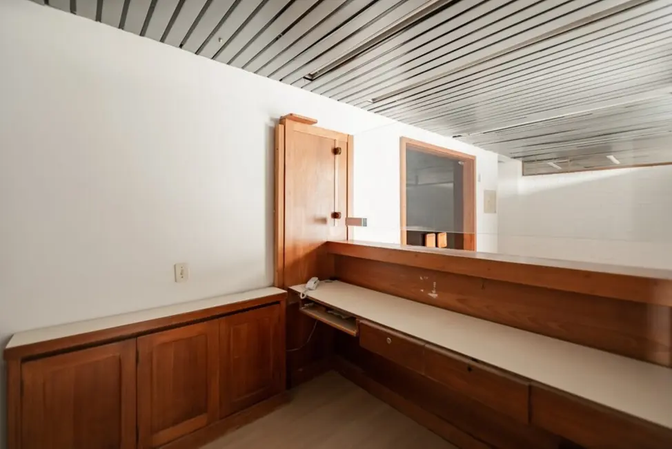 Foto 7 de Sala Comercial à venda, 320m2 em Petrópolis, Porto Alegre - RS