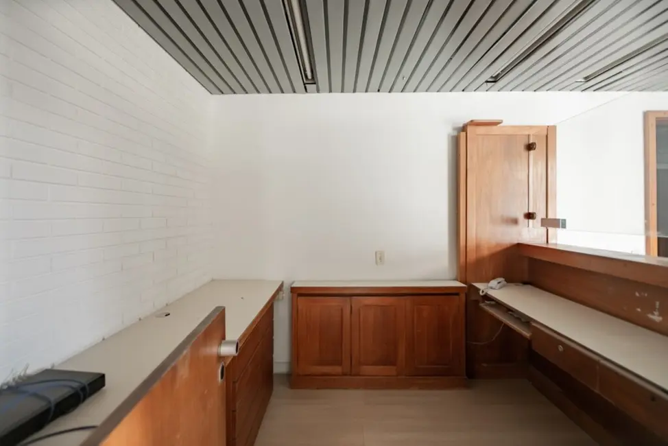 Foto 6 de Sala Comercial à venda, 320m2 em Petrópolis, Porto Alegre - RS