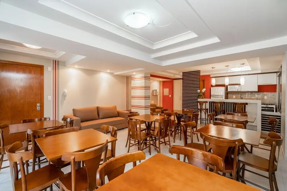 Apartamento com 3 quartos à venda, 136m2 em Petrópolis, Porto Alegre - RS - imagem 4 Foto 4 de Apartamento com 3 quartos à venda, 136m2 em Petrópolis, Porto Alegre - RS
