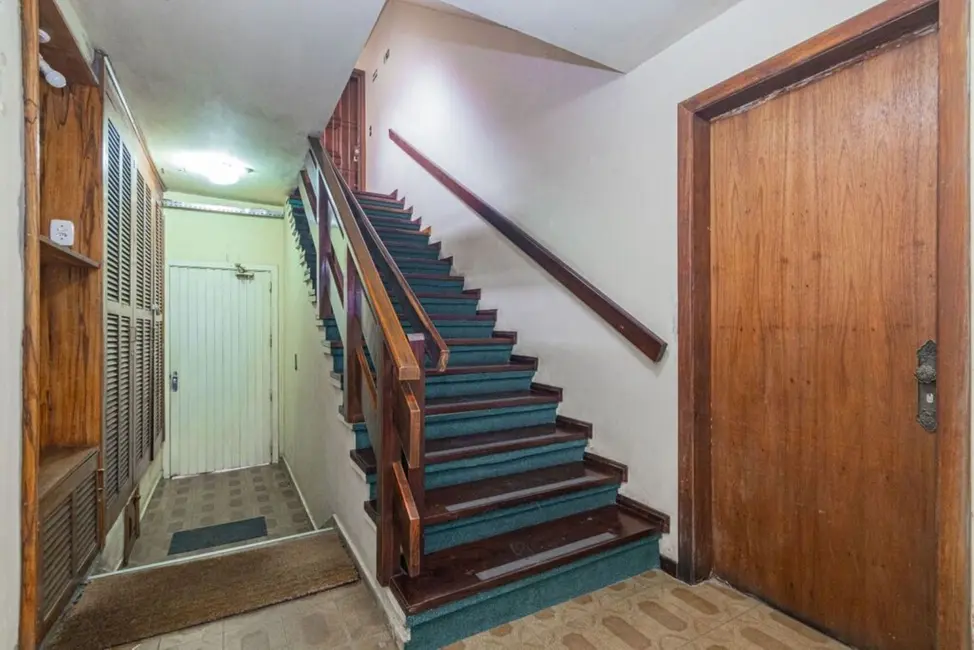 Apartamento com 3 quartos à venda, 84m2 em Menino Deus, Porto Alegre - RS - imagem 3 Foto 3 de Apartamento com 3 quartos à venda, 84m2 em Menino Deus, Porto Alegre - RS