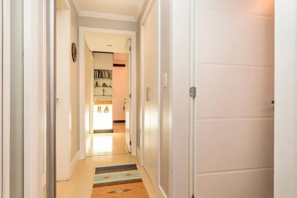 Foto 8 de Apartamento com 4 quartos à venda, 210m2 em Porto Alegre - RS