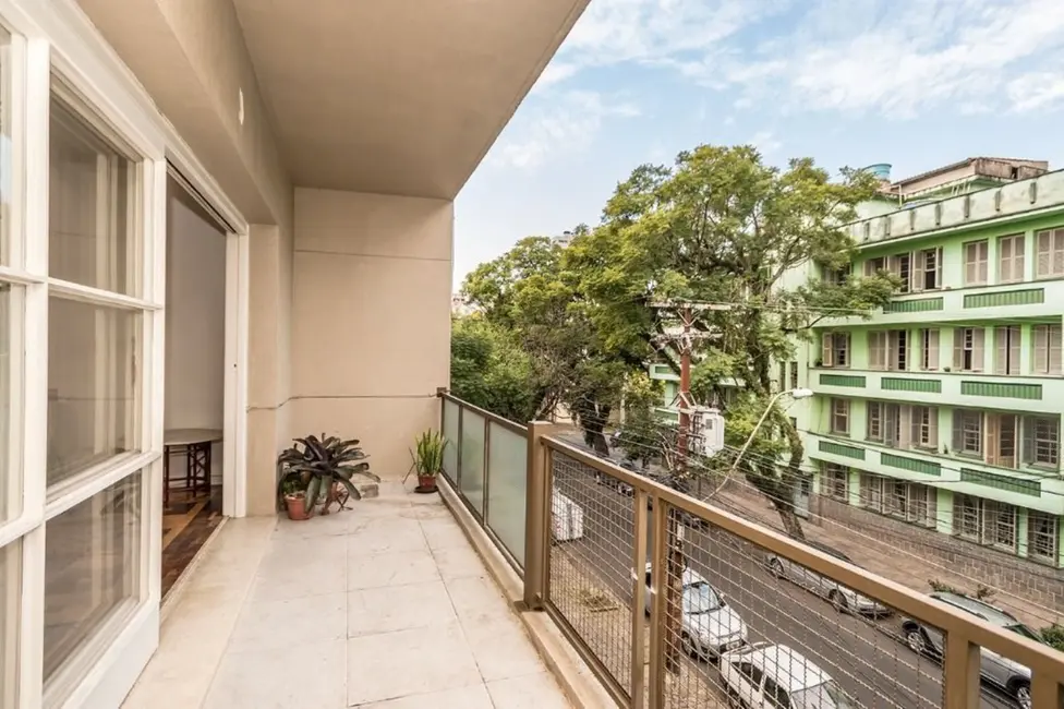 Apartamento com 3 quartos à venda, 123m2 em Azenha, Porto Alegre - RS - imagem 6 Foto 6 de Apartamento com 3 quartos à venda, 123m2 em Azenha, Porto Alegre - RS