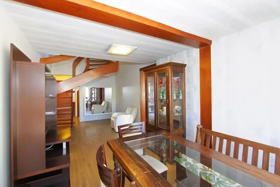 Apartamento com 2 quartos à venda, 144m2 em Menino Deus, Porto Alegre - RS - imagem 6 Foto 6 de Apartamento com 2 quartos à venda, 144m2 em Menino Deus, Porto Alegre - RS