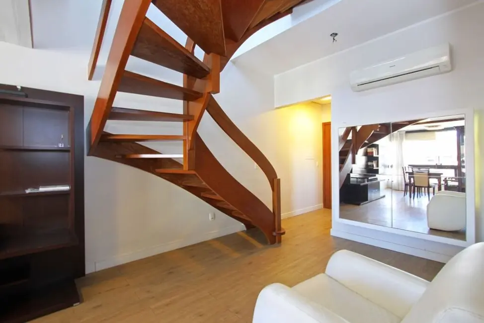 Apartamento com 2 quartos à venda, 144m2 em Menino Deus, Porto Alegre - RS - imagem 8 Foto 8 de Apartamento com 2 quartos à venda, 144m2 em Menino Deus, Porto Alegre - RS