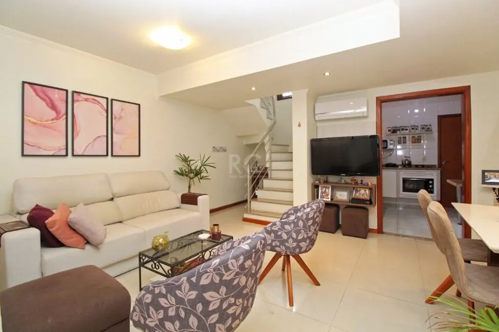 Foto 1 de Casa de Condomínio com 3 quartos à venda, 172m2 em Medianeira, Porto Alegre - RS