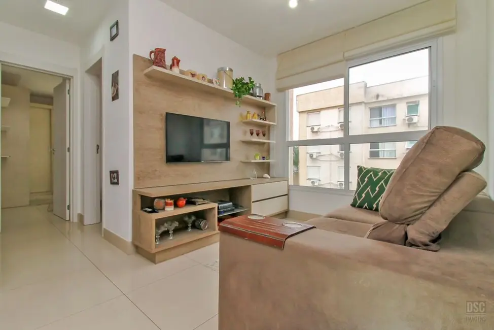 Foto 3 de Apartamento com 2 quartos à venda, 57m2 em Cavalhada, Porto Alegre - RS