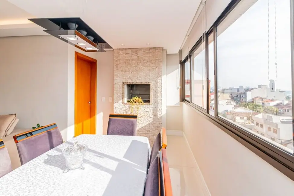 Foto 4 de Apartamento com 2 quartos à venda, 75m2 em Petrópolis, Porto Alegre - RS