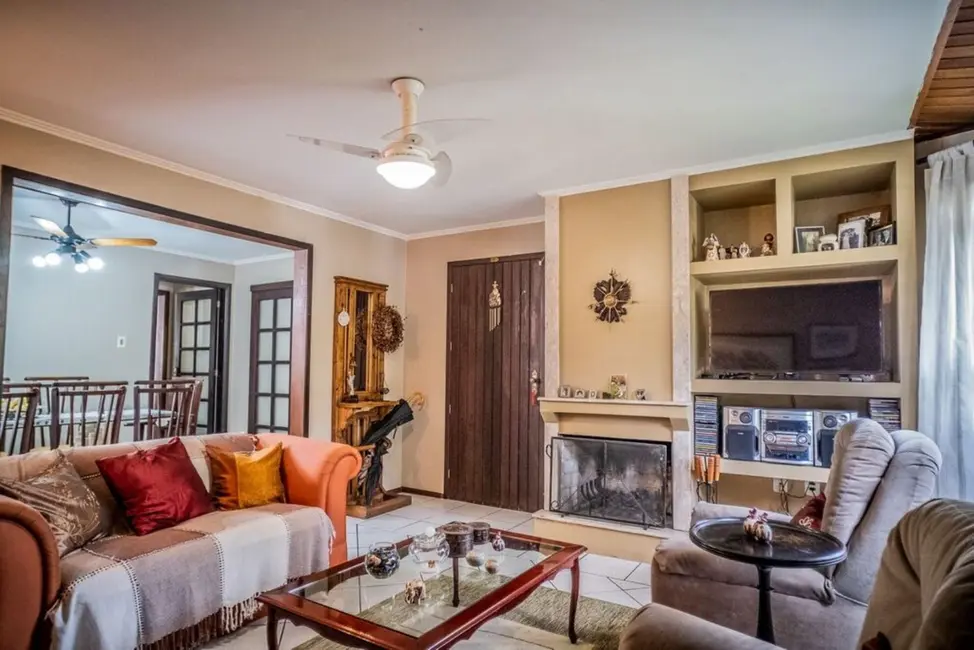 Foto 6 de Casa com 4 quartos à venda, 300m2 em Sarandi, Porto Alegre - RS