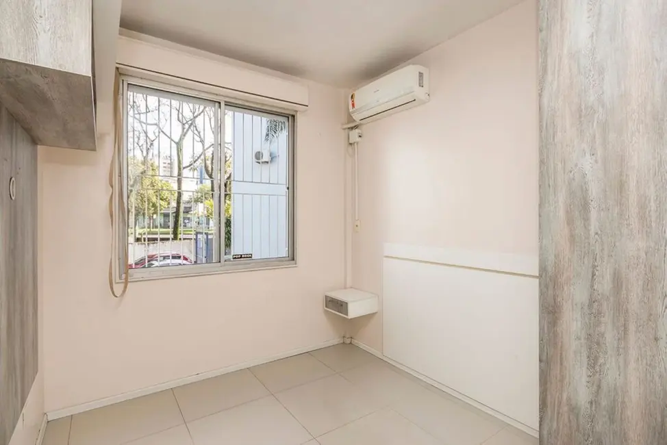 Foto 8 de Apartamento com 2 quartos à venda, 48m2 em Cristal, Porto Alegre - RS