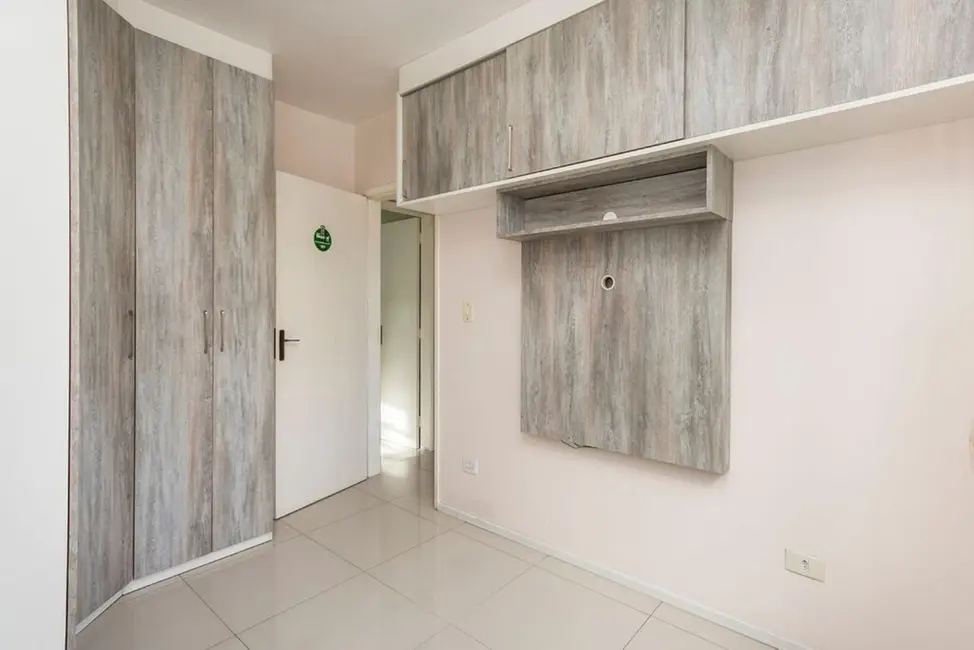 Foto 6 de Apartamento com 2 quartos à venda, 48m2 em Cristal, Porto Alegre - RS