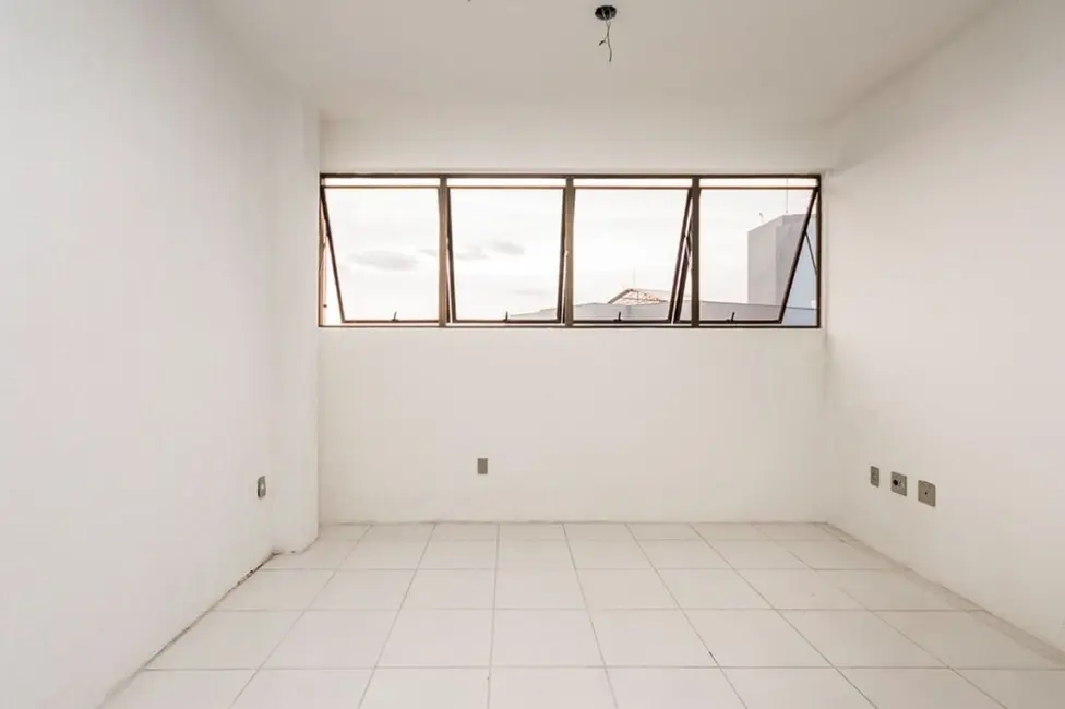 Sala Comercial à venda, 21m2 em Cavalhada, Porto Alegre - RS - imagem 4 Foto 4 de Sala Comercial à venda, 21m2 em Cavalhada, Porto Alegre - RS