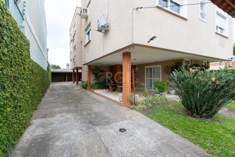 Foto 2 de Apartamento com 2 quartos à venda, 74m2 em Ipanema, Porto Alegre - RS