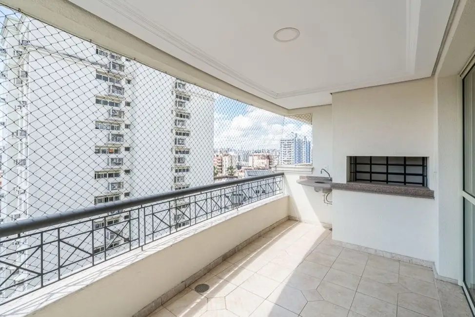 Apartamento com 3 quartos à venda, 134m2 em Menino Deus, Porto Alegre - RS - imagem 2 Foto 2 de Apartamento com 3 quartos à venda, 134m2 em Menino Deus, Porto Alegre - RS