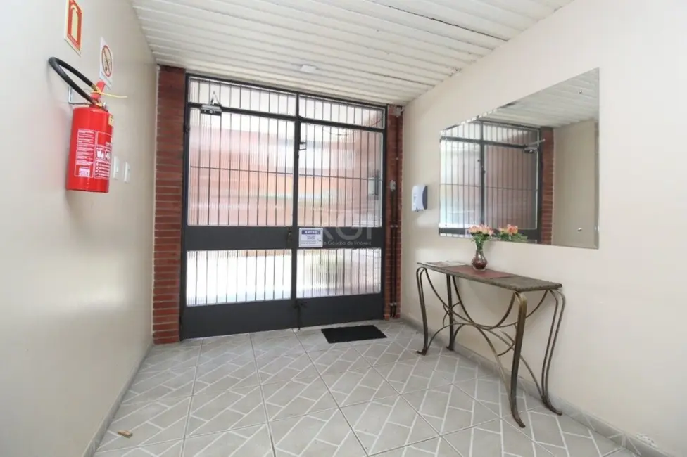Apartamento com 2 quartos à venda, 97m2 em Menino Deus, Porto Alegre - RS - imagem 4 Foto 4 de Apartamento com 2 quartos à venda, 97m2 em Menino Deus, Porto Alegre - RS