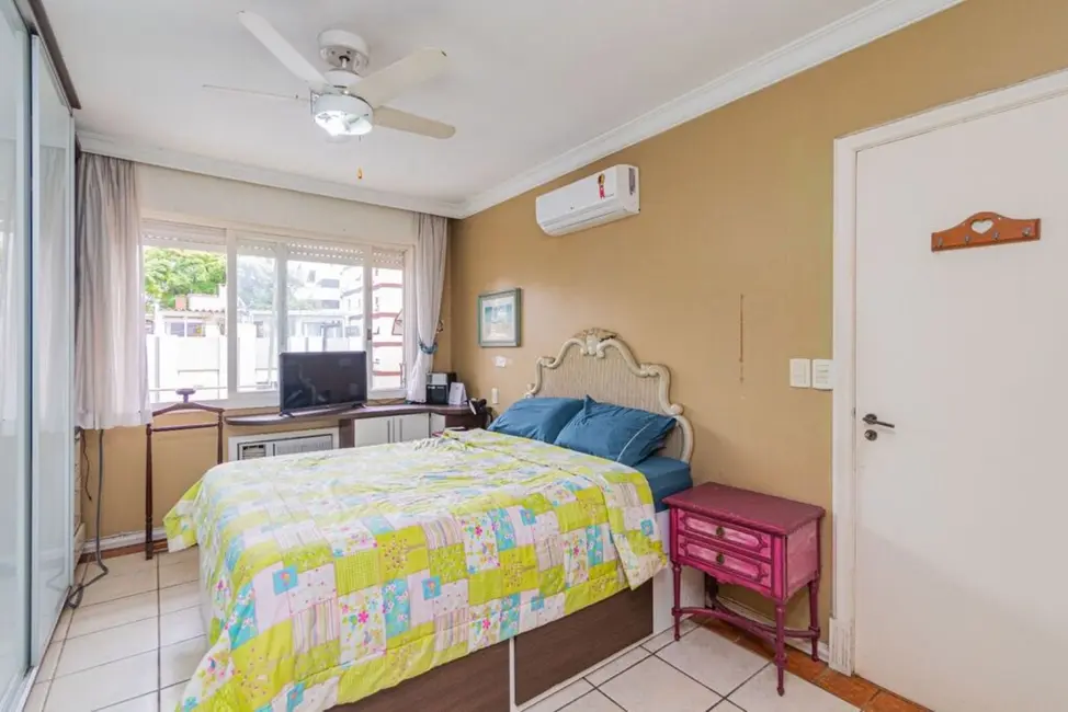 Foto 7 de Apartamento com 3 quartos à venda, 110m2 em Petrópolis, Porto Alegre - RS