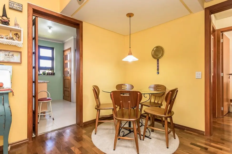 Foto 5 de Apartamento com 2 quartos à venda, 82m2 em São João, Porto Alegre - RS