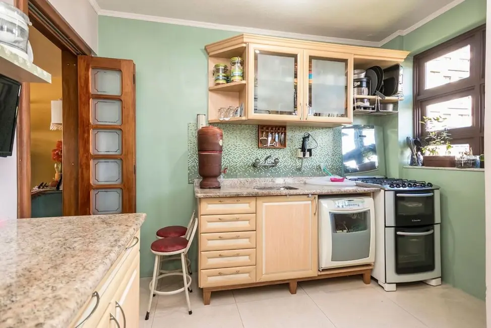 Foto 8 de Apartamento com 2 quartos à venda, 82m2 em São João, Porto Alegre - RS