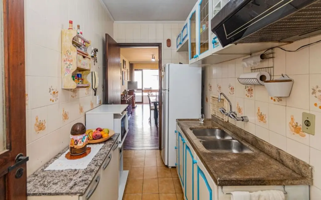 Foto 9 de Apartamento com 2 quartos à venda, 72m2 em Santana, Porto Alegre - RS