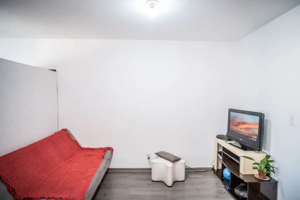 Apartamento com 1 quarto à venda, 33m2 em Passo da Areia, Porto Alegre - RS - imagem 3 Foto 3 de Apartamento com 1 quarto à venda, 33m2 em Passo da Areia, Porto Alegre - RS